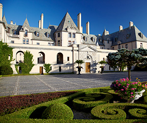 OHEKA CASTLE