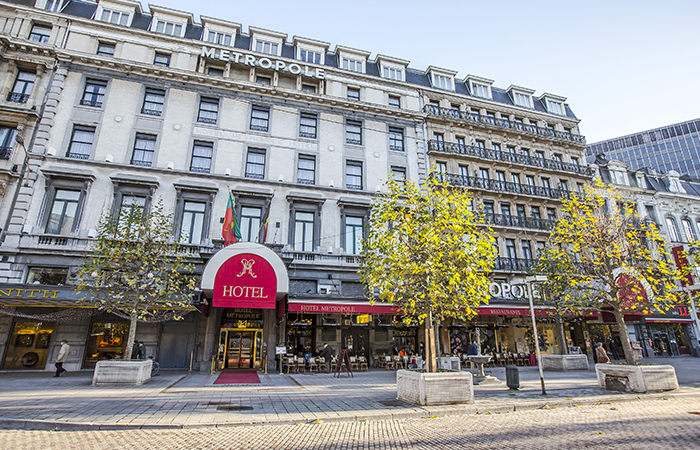 November 2018 Discover & Explore featuring Hotel Metropole